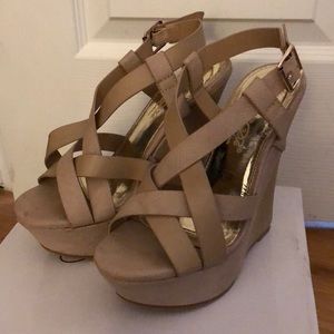 Wedge Heels 🖤
